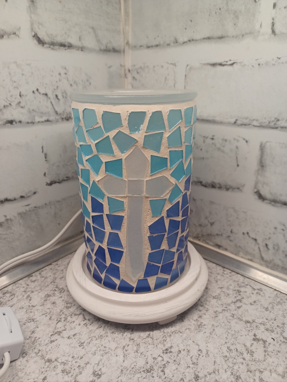 Mosaic Cross Simmering Lights Wax Warmer Pink Zebra WHITE base Blue warms oil - Picture 3 of 3